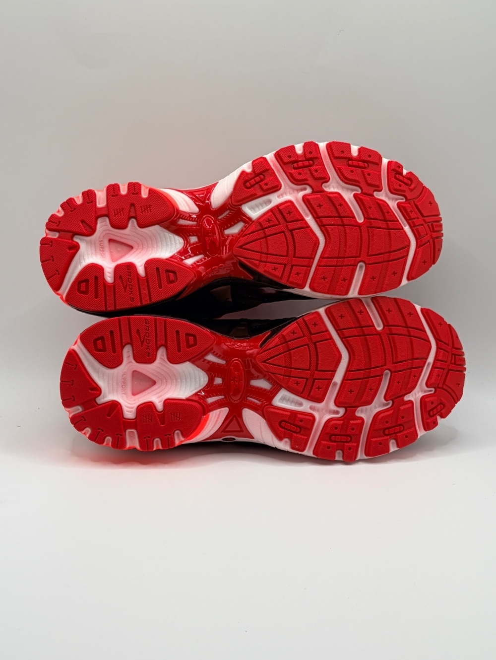 BROOKS X AFEW ADRENALINE GTS 10 TWAGD - Picture 6 of 8